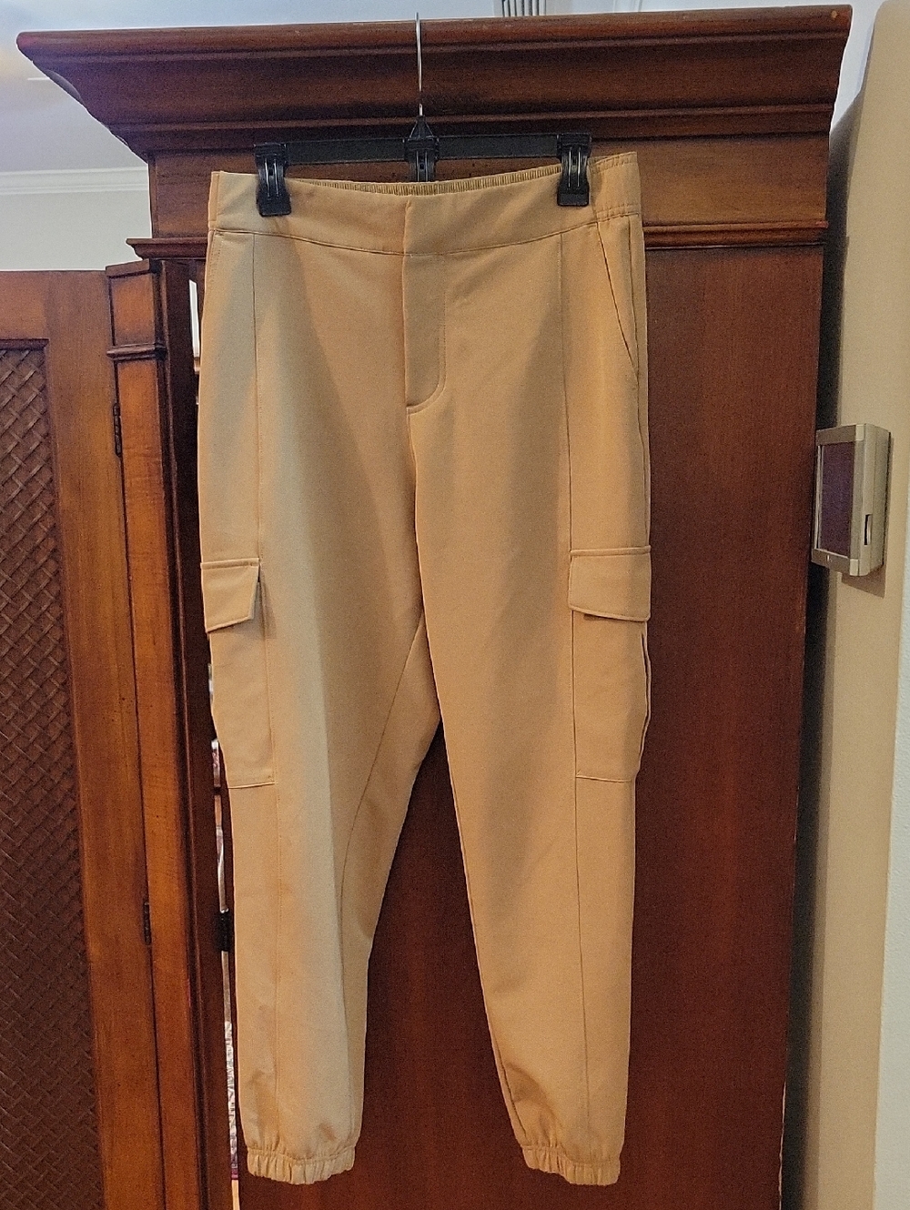 Calia | Women's Effortless Crepe Cargo Utility Jogger High Rise Pants - Size M